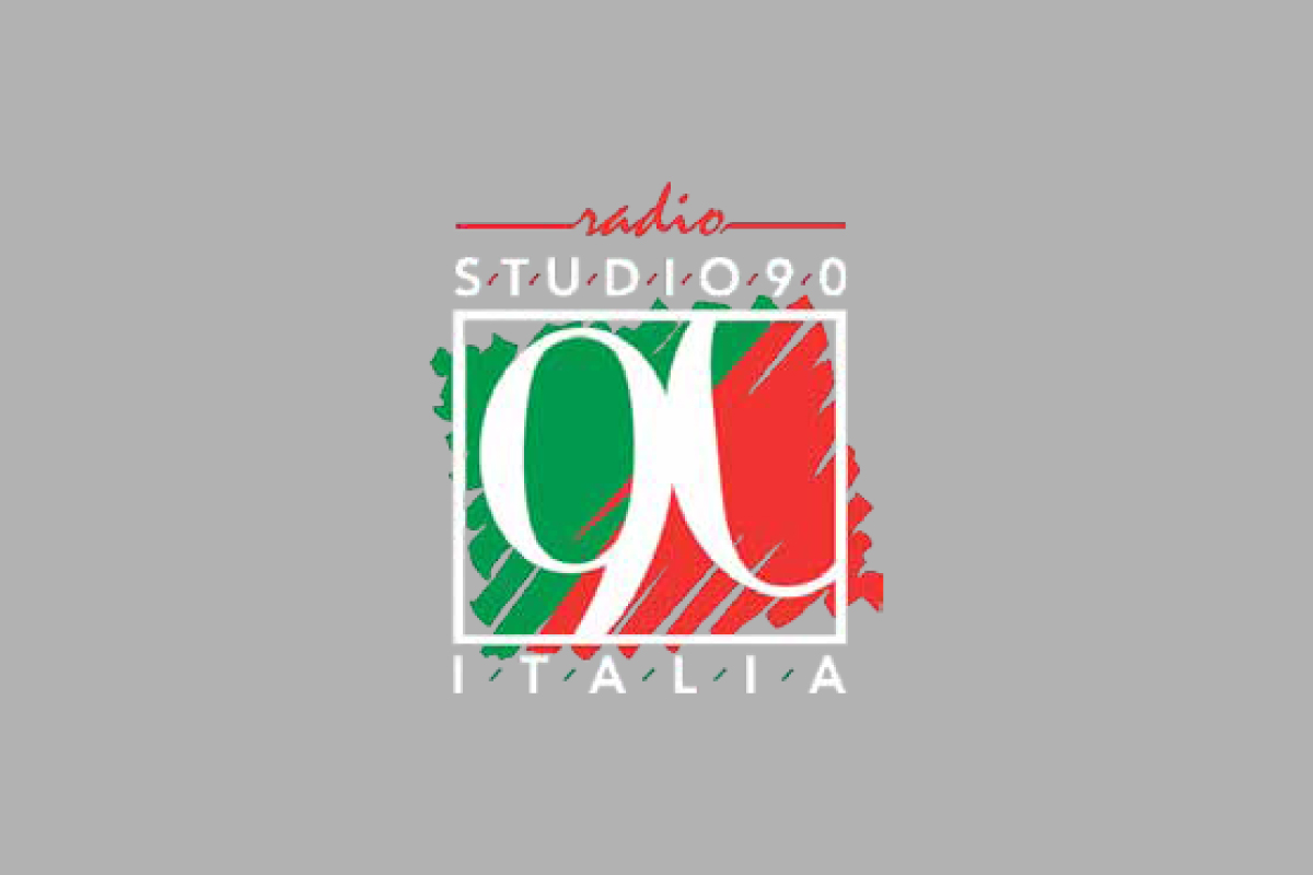 radio-studio90
